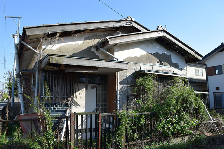 神栖市にお住まいのA様が、「相続した築古のご実家をどのように売却したらよいか悩んだ事例」