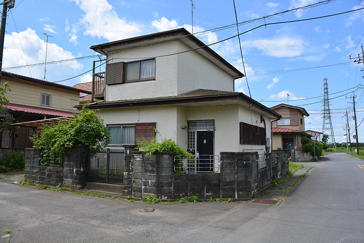 遠方にお住まいのT様が「さくら市で相続不動産の相続登記をスムーズに済ませ、売却できた事例」