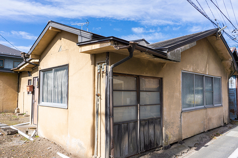 小山市にお住まいのS様が「複数の相続人で実家を相続したが、トラブルにならず売却できた事例」